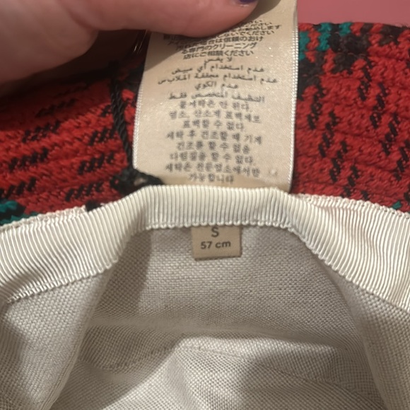 NWT Gucci wool hat - Picture 12 of 12